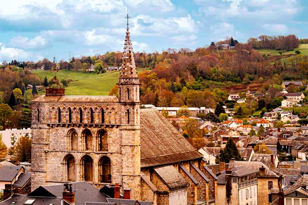 Vue sur l'église de Bagnères-de-Bigorre