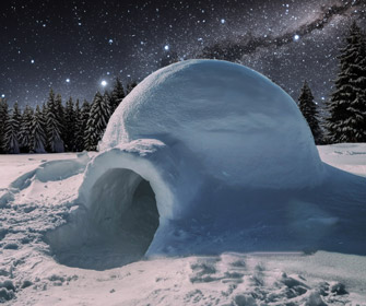 Photo d'un igloo de nuit